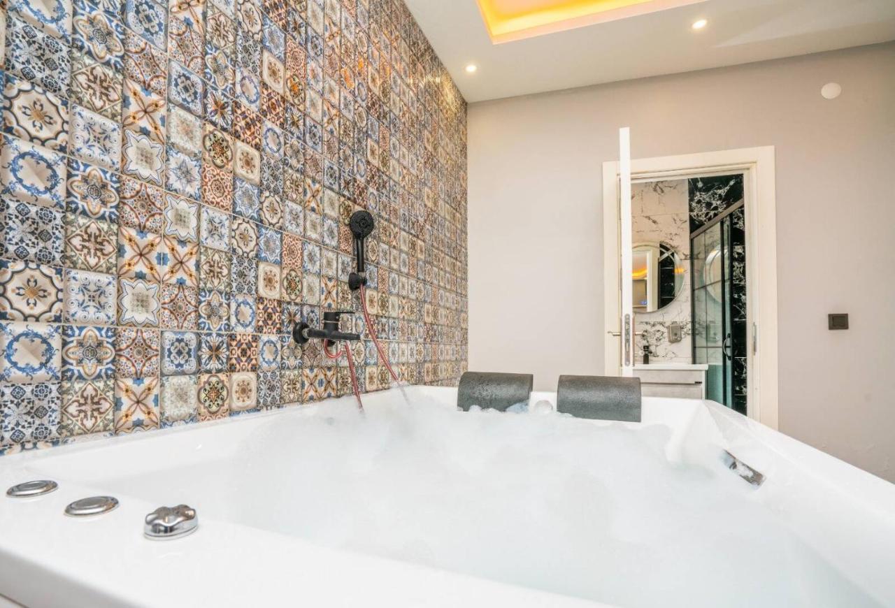 Comfort Inn Suites Istanbul Eksteriør bilde