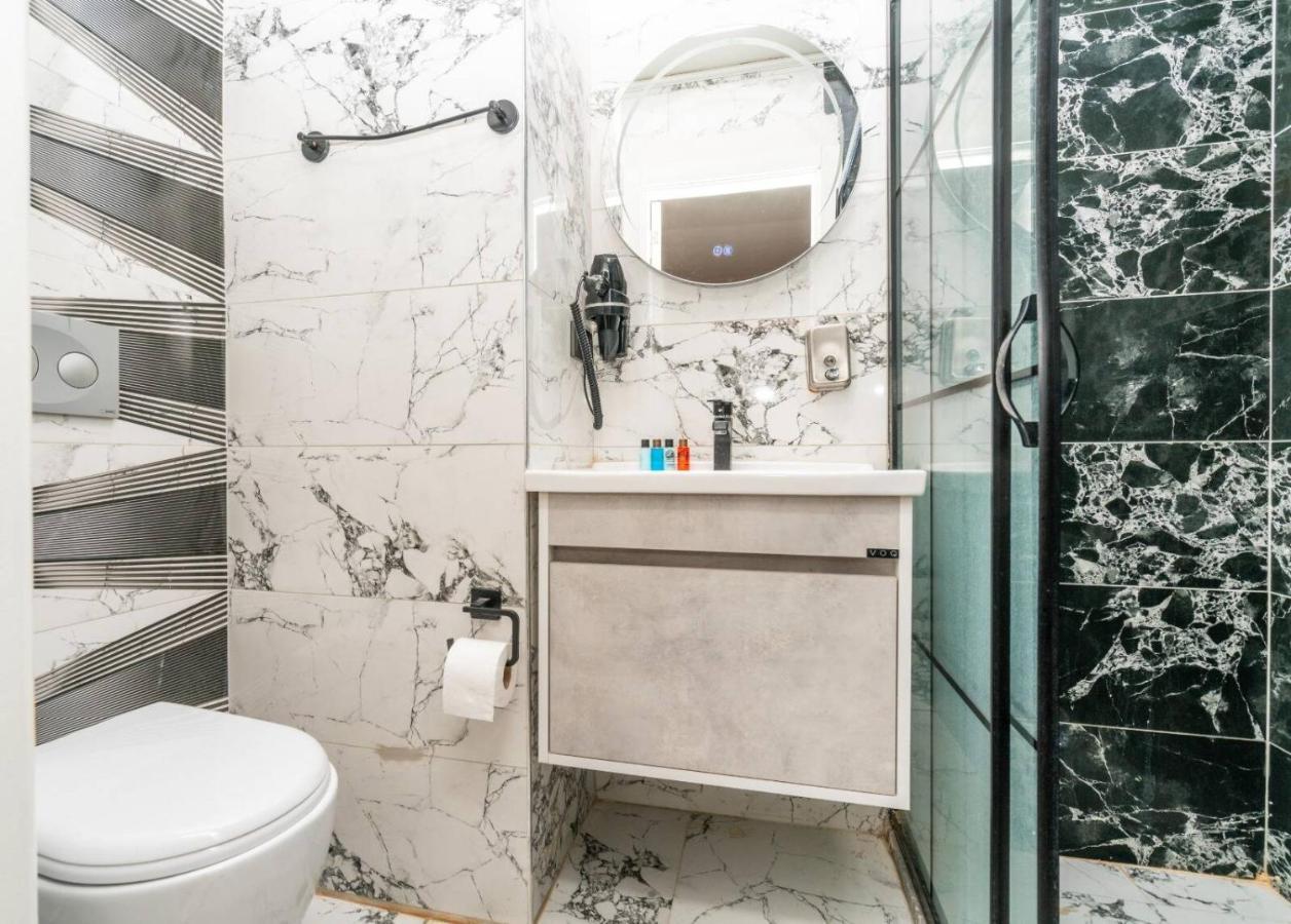 Comfort Inn Suites Istanbul Eksteriør bilde